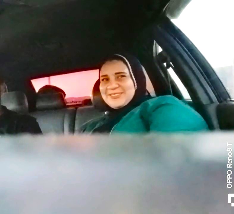 مصريه تمص سواق اوبر